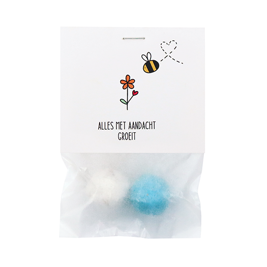 Alles met aandacht groeit - Zaadbommetjes in pergamijn zakje met klapkaartje // Eef