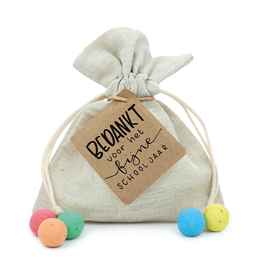 Zaadbommetjes in linnenzakje - Bedankt voor het fijne schooljaar - Hoofdfoto