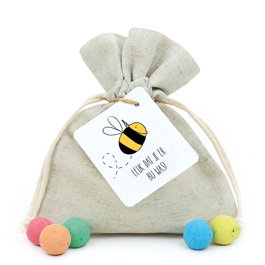 Zaadbommetjes in linnenzakje - Leuk dat je er bij was! - Hoofdfoto