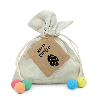 Happy easter - Zaadbommetjes in linnenzakje // Maartje