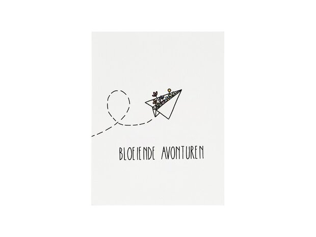 Voorkant kaartje 80 x 105 mm met de tekst &lsquo;Bloeiende avonturen&rsquo;