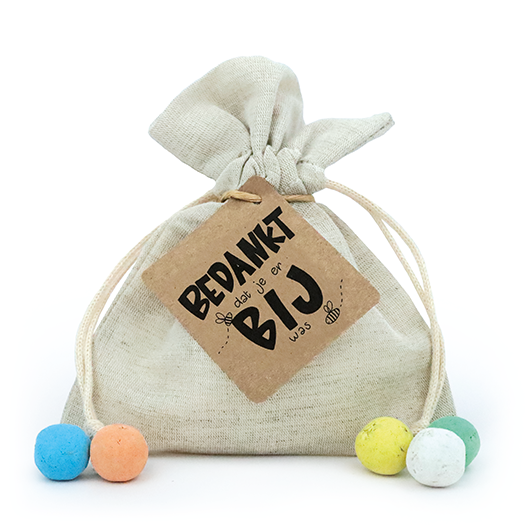 Bedankt dat je er bij was - Zaadbommetjes in linnenzakje // Maartje