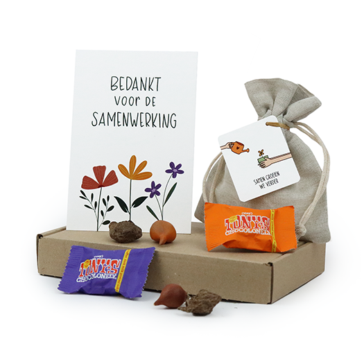 Brievenbus bedankje - Bloembollen in linnenzakje met ansichtkaart