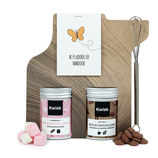 Ik fladder er vandoor - Chocolademelk met mini marshmallows en garde  // Eef 