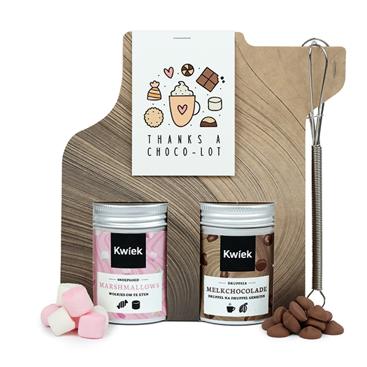 Thanks a choco-lot - Chocolademelk met mini marshmallows en garde  // Eef 