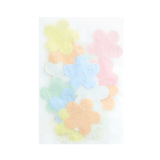 Bloemetjes groeiconfetti in pergamijn zakje 