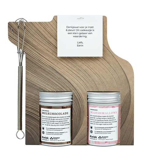 Thank you! - Chocolademelk met mini marshmallows en garde  // Eef 
