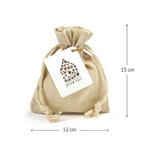 Maatgeving linnenzakje met zaden met de tekst 'Nieuw huis'