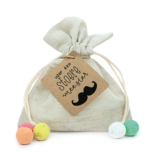 Zaadbommetjes in linnenzakje - Stoere meester - Hoofdfoto